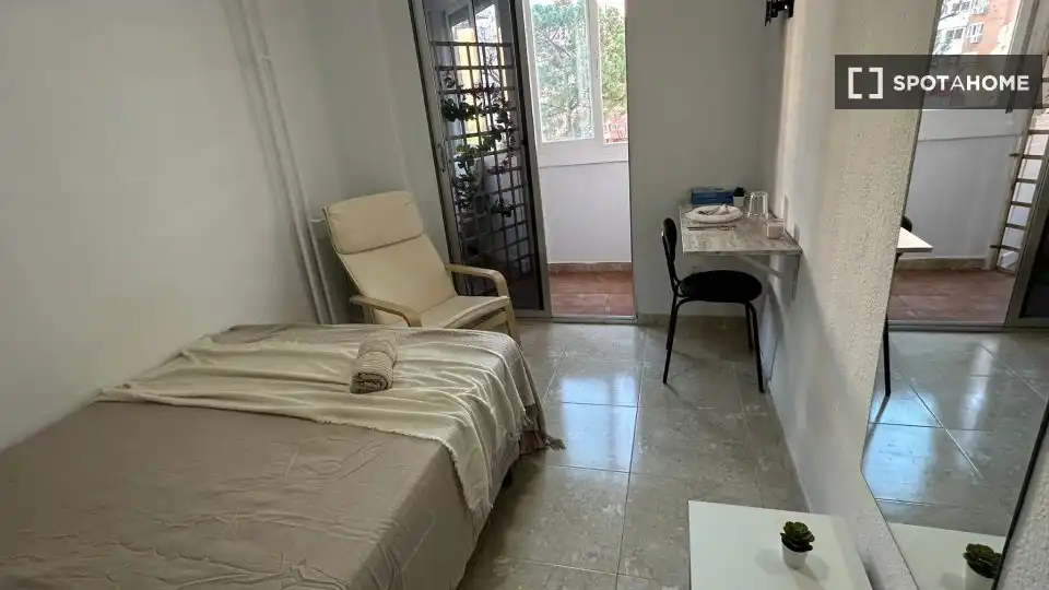 Habitació a Villafontana - Estoril I