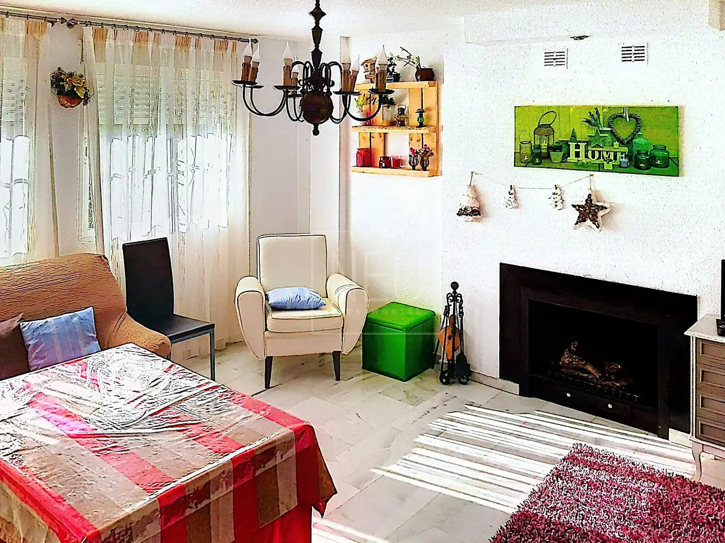 Sala de estar de Casa o chalet en venta en Cúllar Vega con Aire acondicionado, Calefacción y Jardín privado