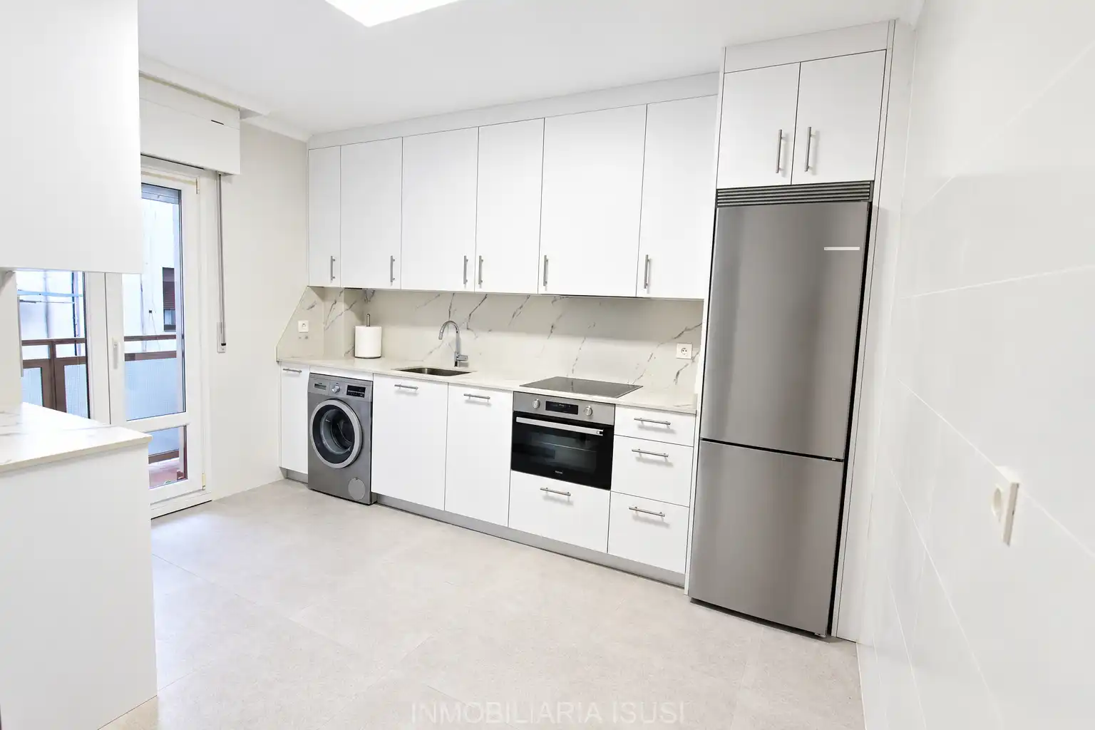 Flat with terrace for sale in Doctor Fleming Kalea