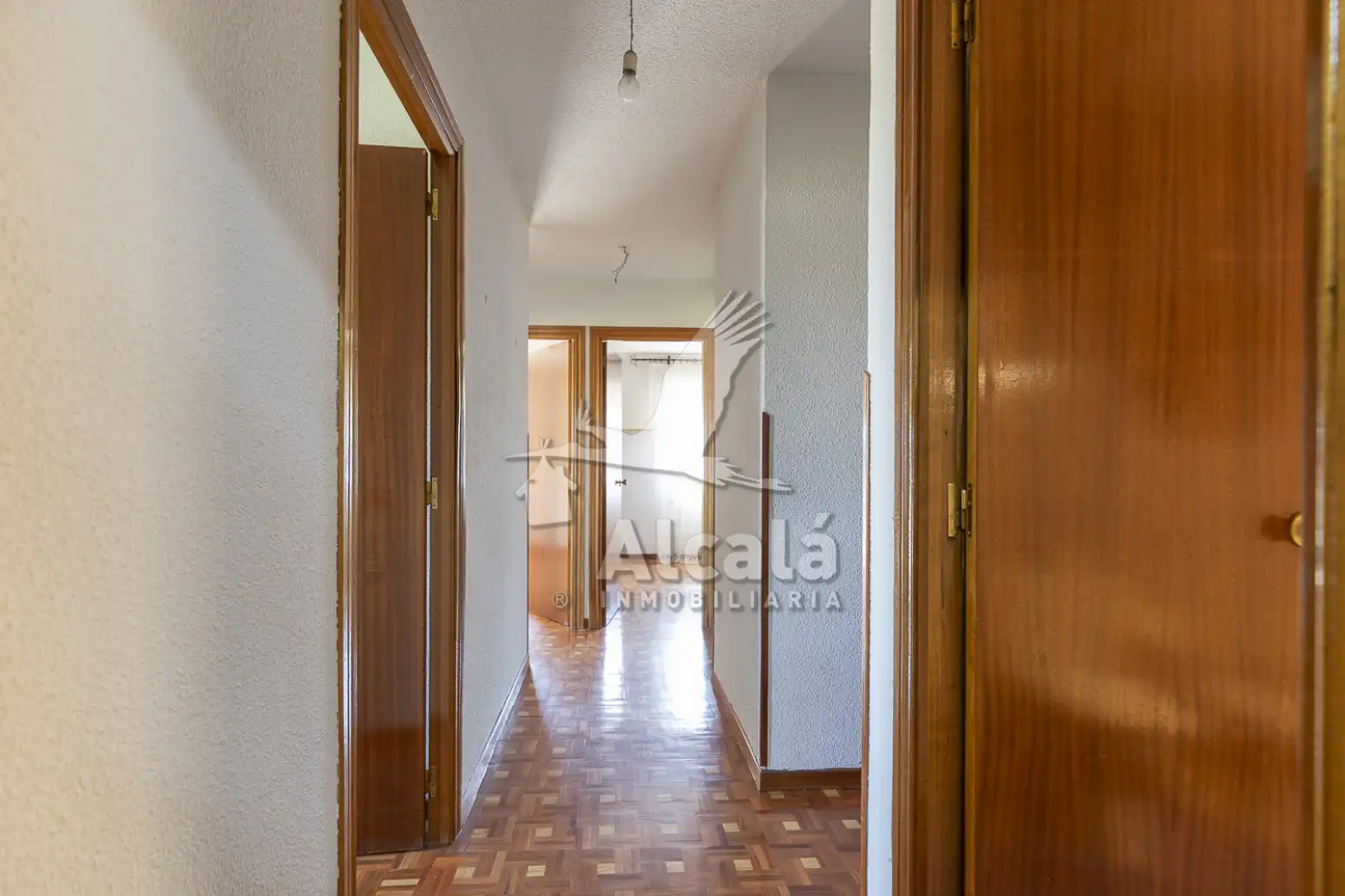 Piso en venta en Alcalá de Henares con Calefacción, Parquet y Terraza