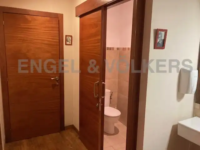 Bathroom of Commercial properties for sale in El Masnou  with Air Conditioner and Terrace