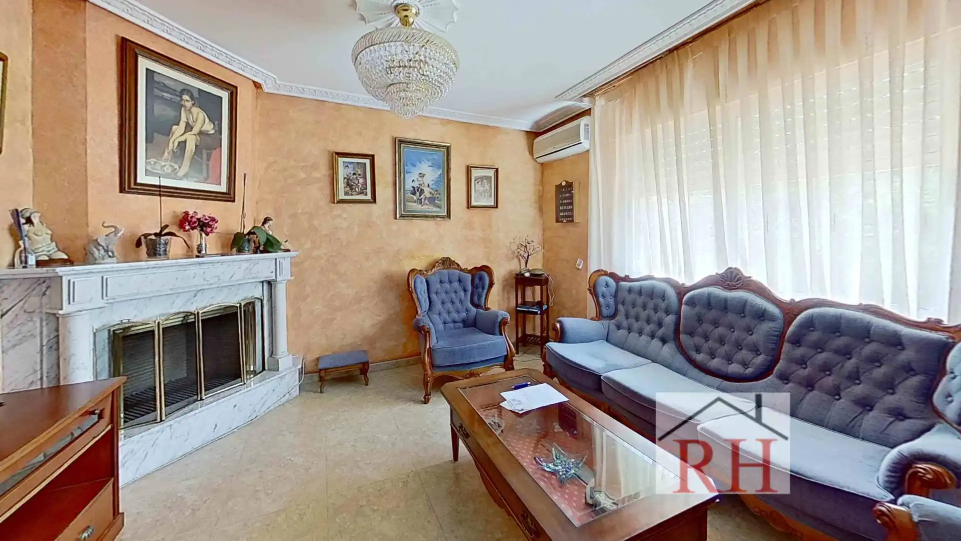 Sala de estar de Casa adosada en venta en Alcalá de Henares con Aire acondicionado, Calefacción y Jardín privado
