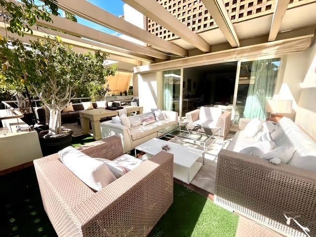 Terrace of Flat for sale in Marbella  with Air Conditioner, Heating and Private garden
