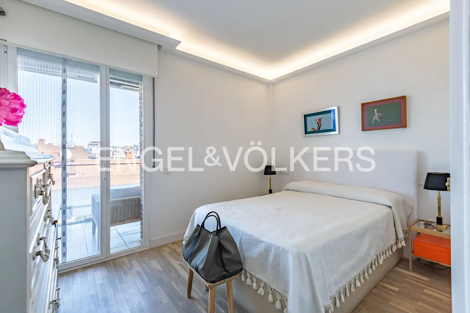 Bedroom of Attic for sale in Sant Cugat del Vallès  with Heating, Parquet flooring and Swimming Pool