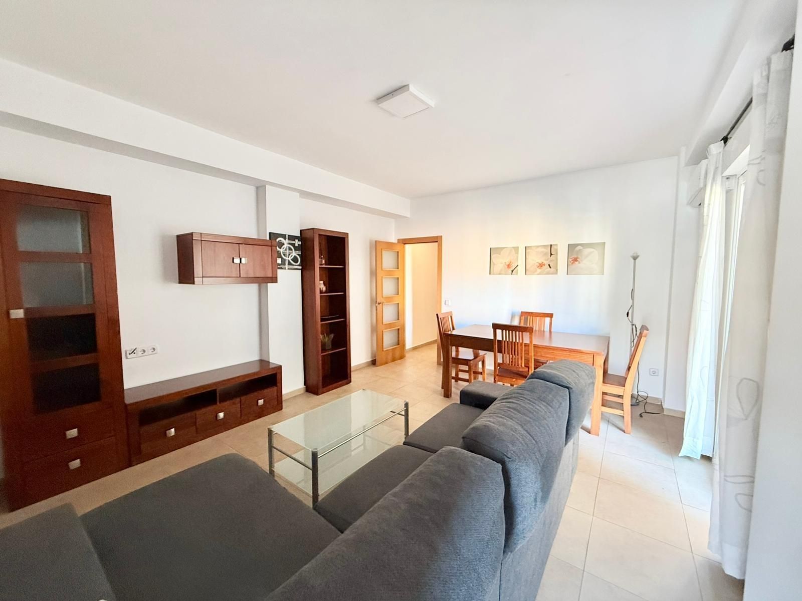 Living room of Flat to rent in  Valencia Capital  with Air Conditioner, Heating and Balcony