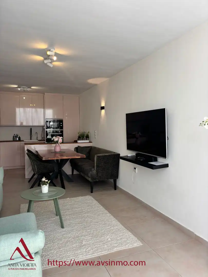 Sala de estar de Piso en venta en Torrevieja con Aire acondicionado, Jardín privado y Terraza