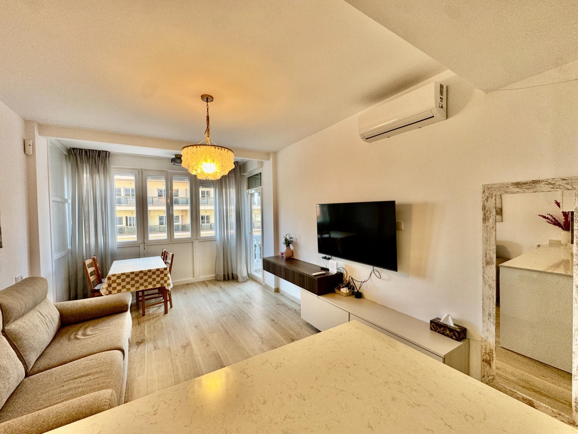 Living room of Apartment for sale in Torremolinos