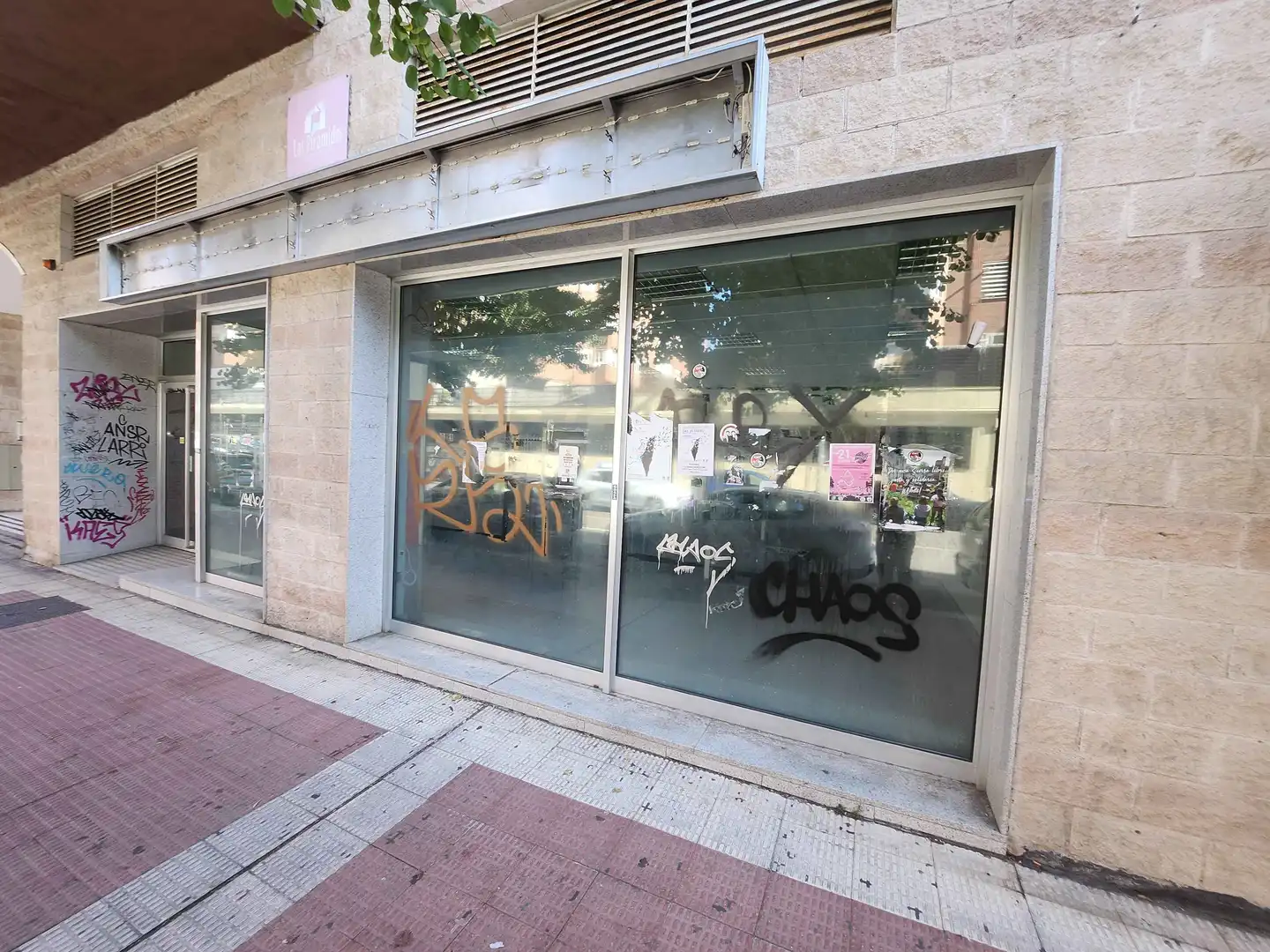 Commercial properties for sale in Collado Villalba  with Air Conditioner