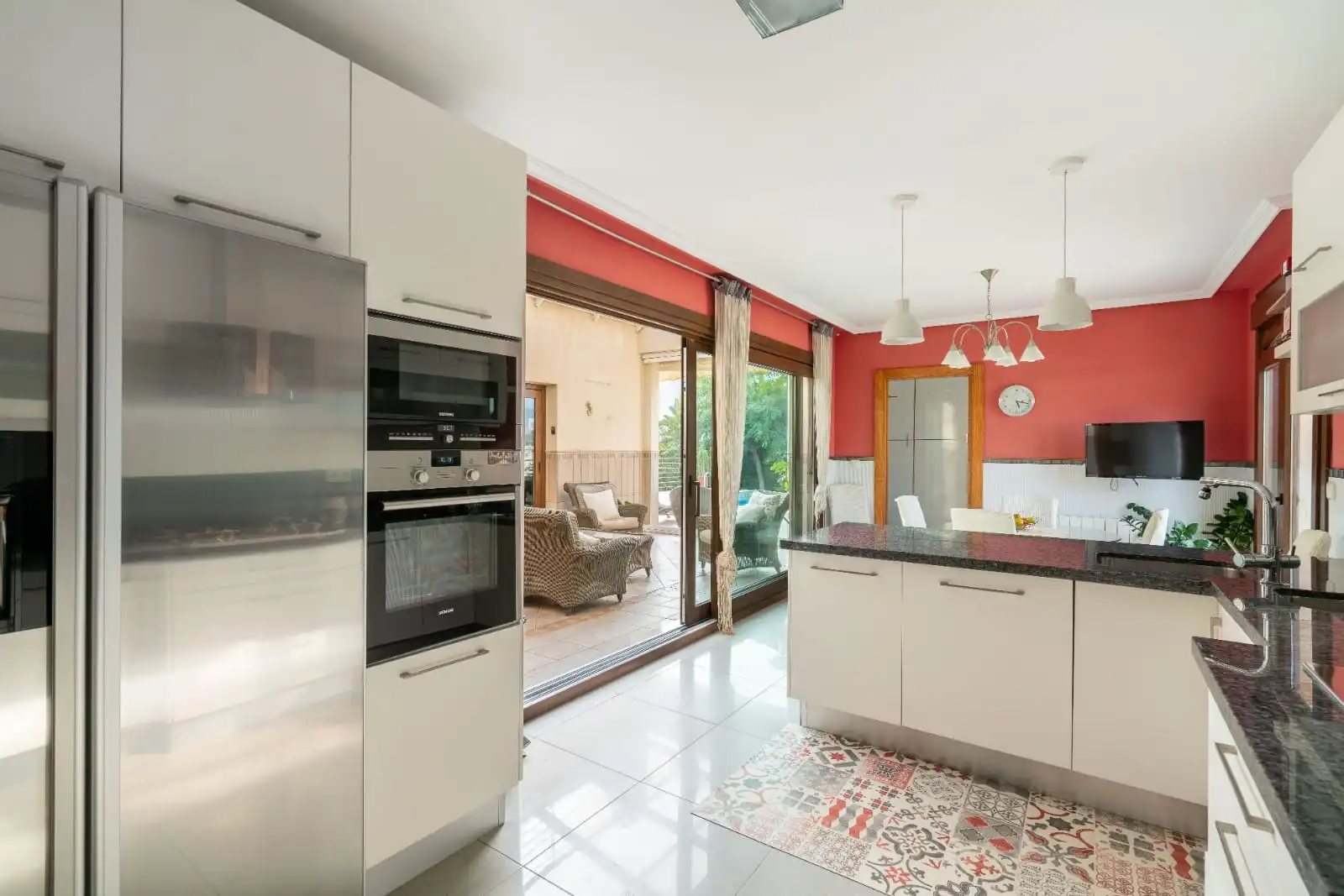 Cocina de Casa o chalet en venta en Almería con Aire acondicionado, Calefacción y Jardín privado