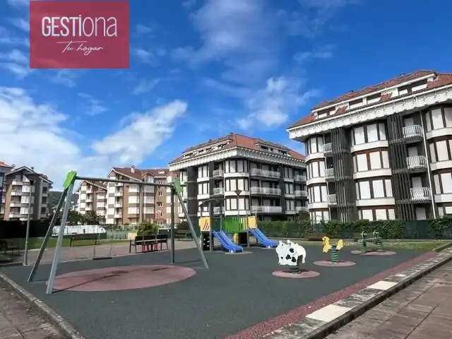 Vista exterior de Ático en venta en Noja con Terraza, Amueblado y Balcón