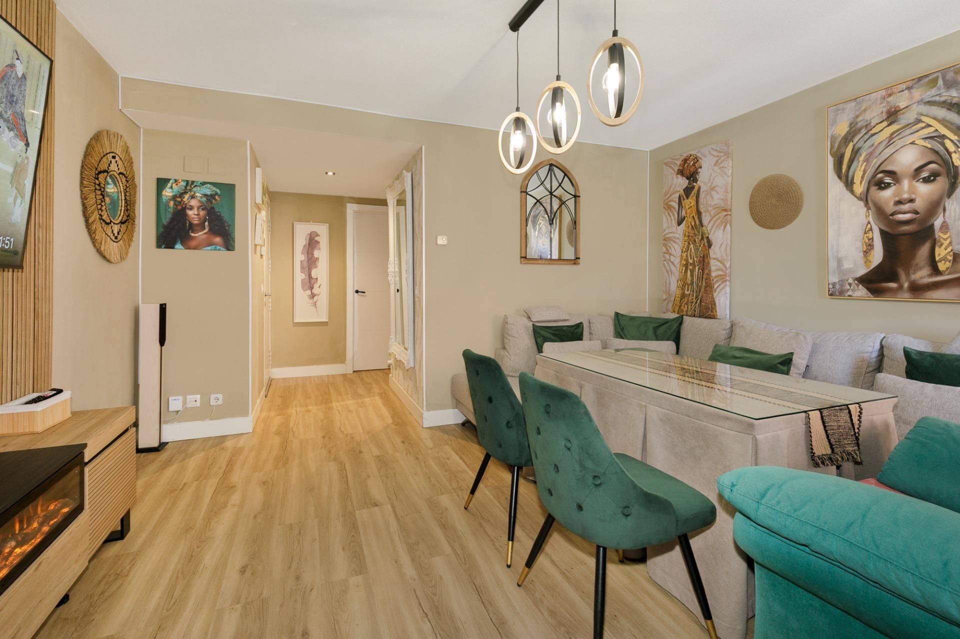 Menjador de Pis en venda en  Granada Capital amb Aire condicionat, Terrassa i Balcó