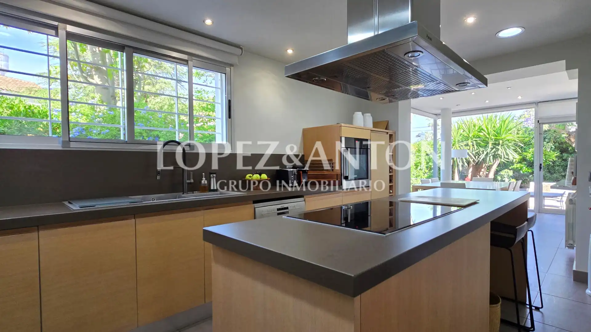 Kitchen of Houses for sale in L'Eliana  with Air Conditioner, Heating and Private garden