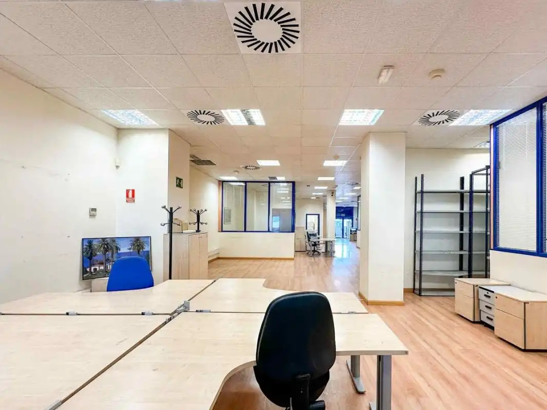 Bureau avec ascenseur à vendre à Calle de Isabel Colbrand, imagen 5