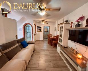 Living room of Single-family semi-detached for sale in Málaga Capital  with Air Conditioner, Terrace and Furnished