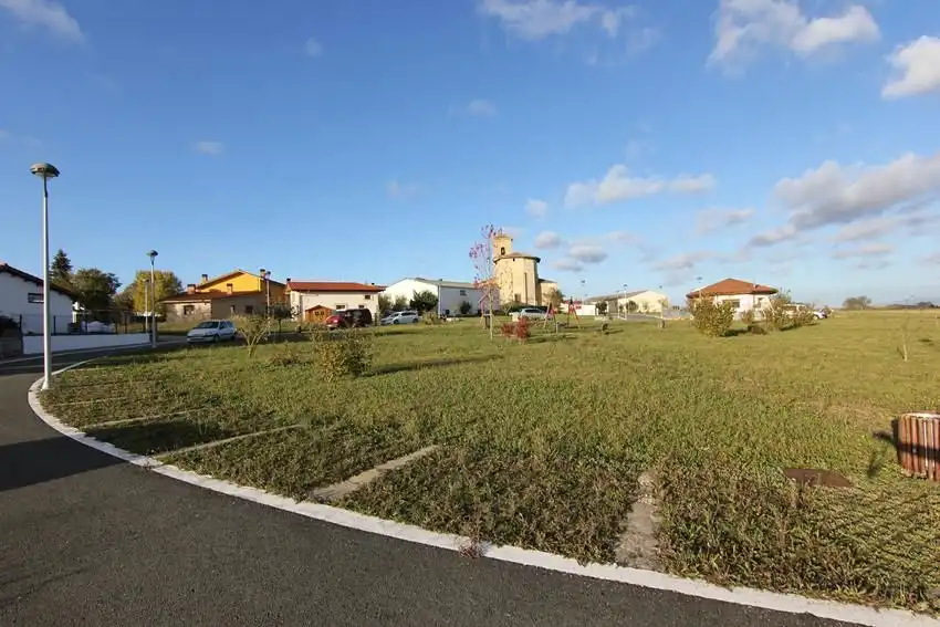 Residencial en venta en Iruraiz-Gauna