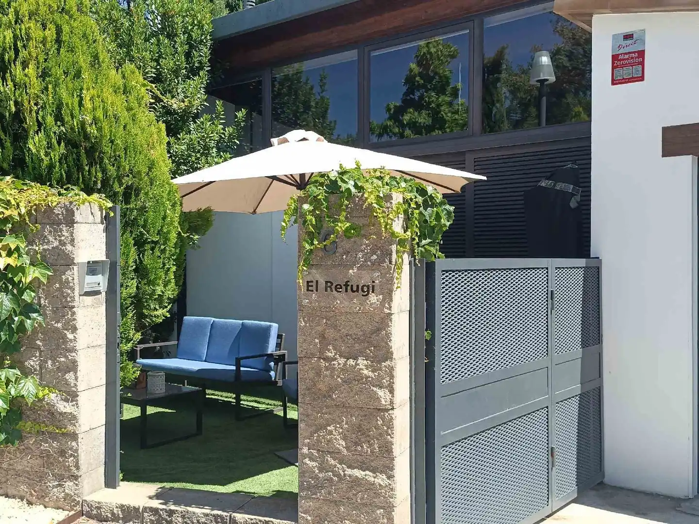 Terraza de Casa o chalet en venta en La Puebla de Castro con Aire acondicionado, Calefacción y Jardín privado