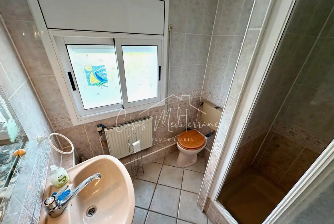 Baño de Casa o chalet en venta en L'Ametlla de Mar  con Aire acondicionado, Calefacción y Jardín privado
