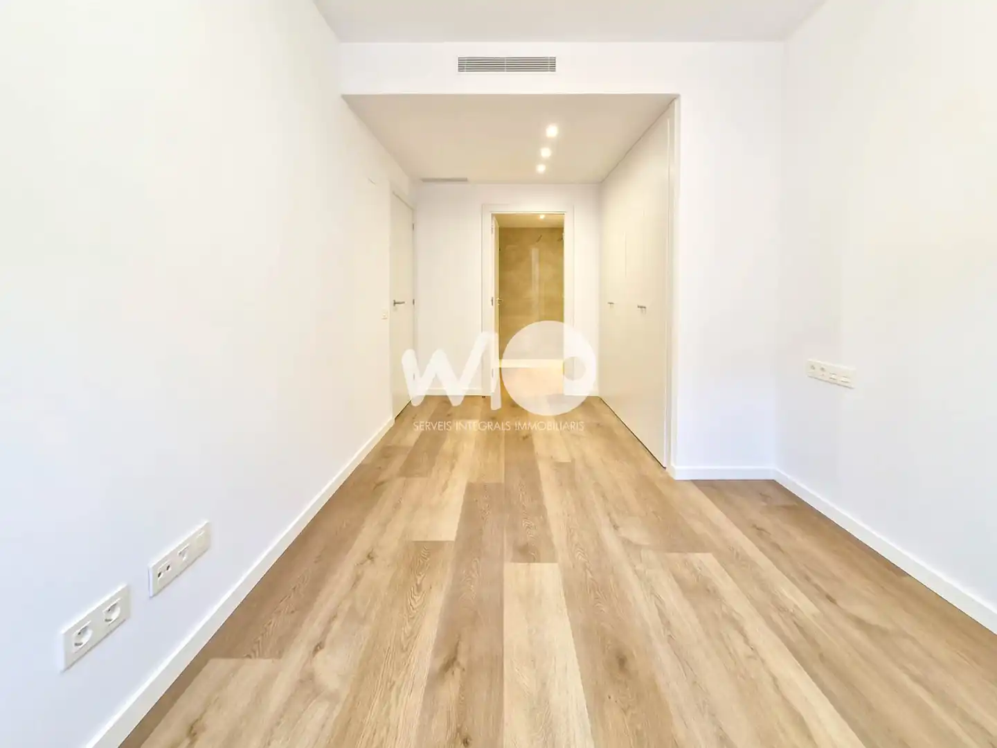 Habitación de Piso de alquiler en Girona con Aire acondicionado, Calefacción y Parquet