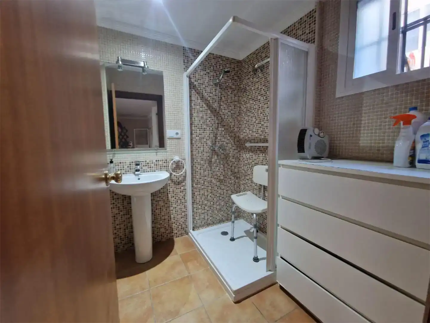 Bathroom of Ground floor for sale in Lebrija  with Balcony