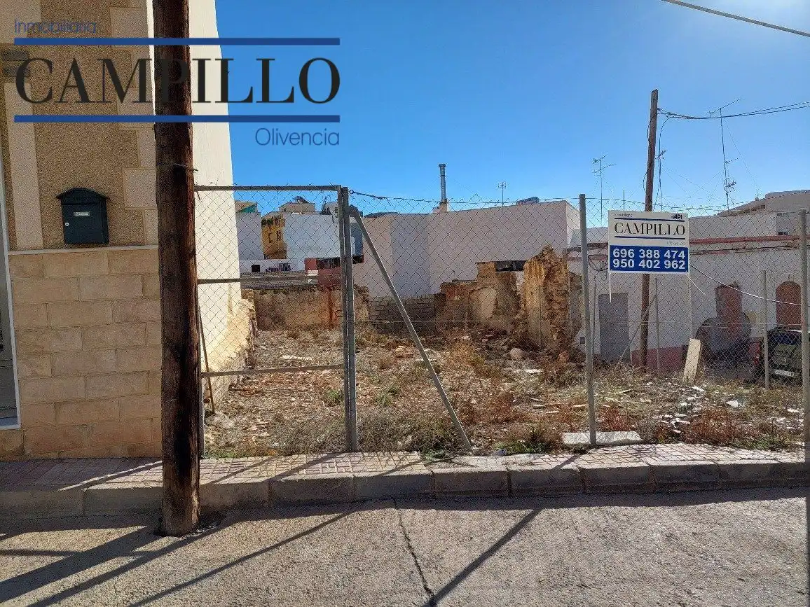 Terrenos y solares en venta en Adra