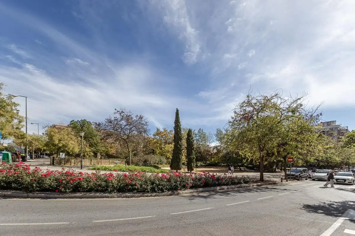 Exterior view of Flat for sale in Granada  with Air Conditioner, Heating and Alarm