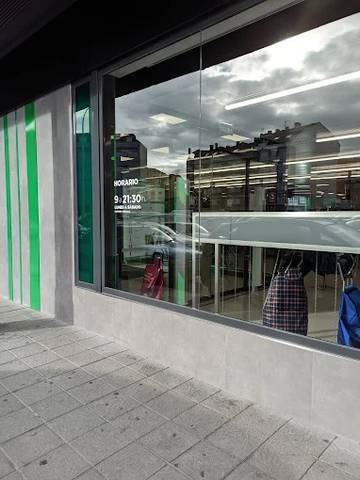Local comercial en Venta en La Felguera