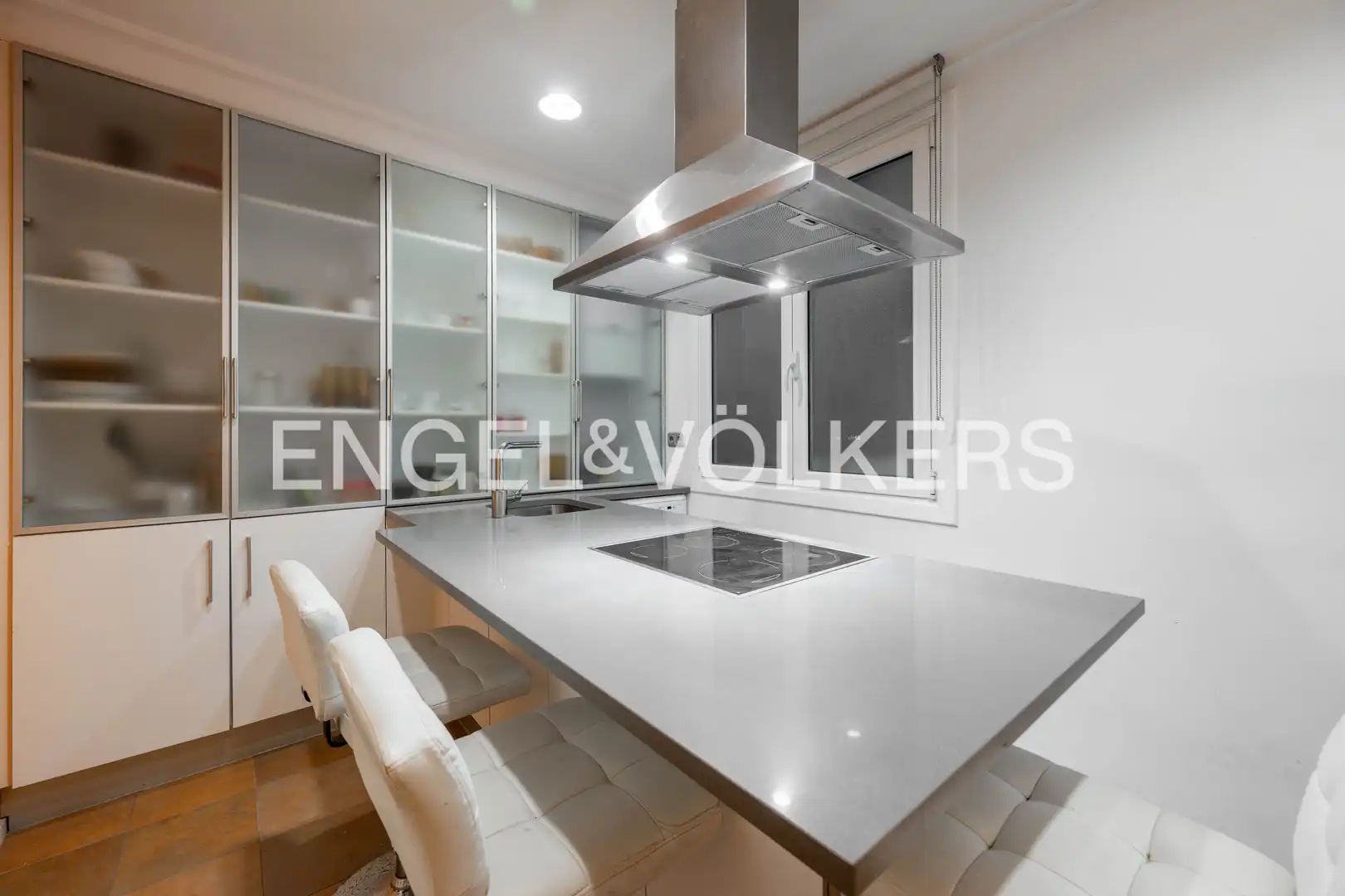 Kitchen of Flat for sale in Donostia - San Sebastián   with Heating and Balcony