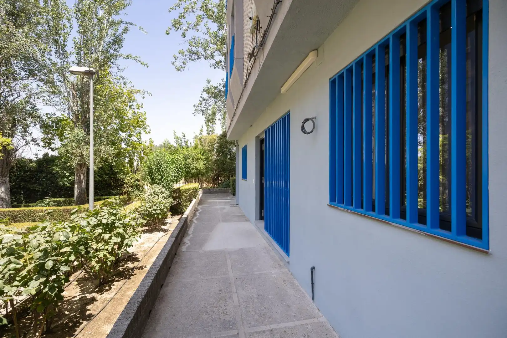 Vista exterior de Pis en venda en Granada
