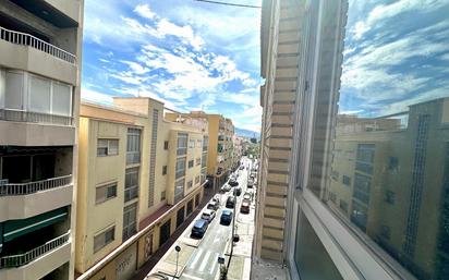 Außenansicht von Wohnungen zum verkauf in Motril mit Terrasse und Balkon
