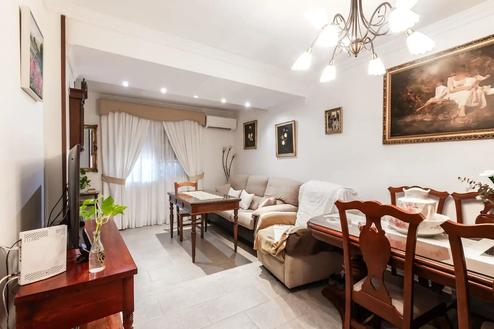 Sala de estar de Planta baja en venta en Jerez de la Frontera con Aire acondicionado y Jardín privado