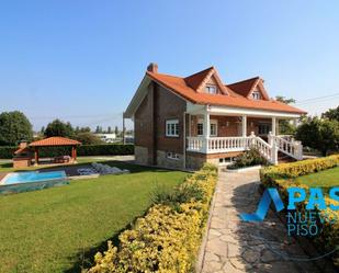 Jardí de Casa o xalet en venda en Camargo amb Piscina