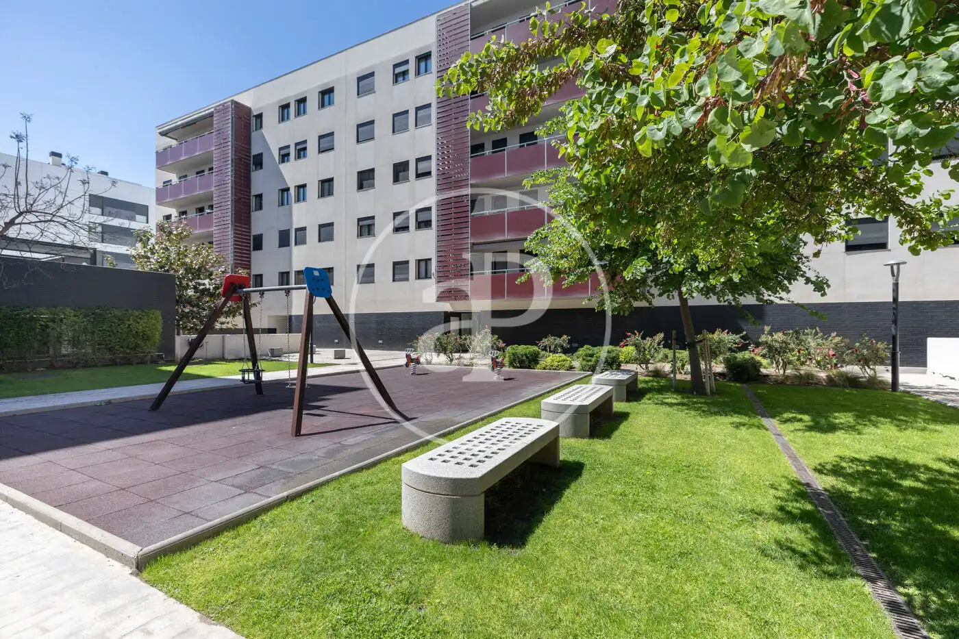 Vista exterior de Piso en venta en Sant Just Desvern con Aire acondicionado, Calefacción y Terraza