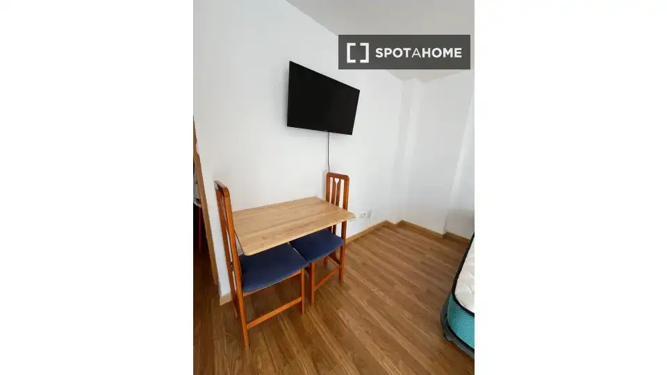 Room in Zaragoza, Zaragoza