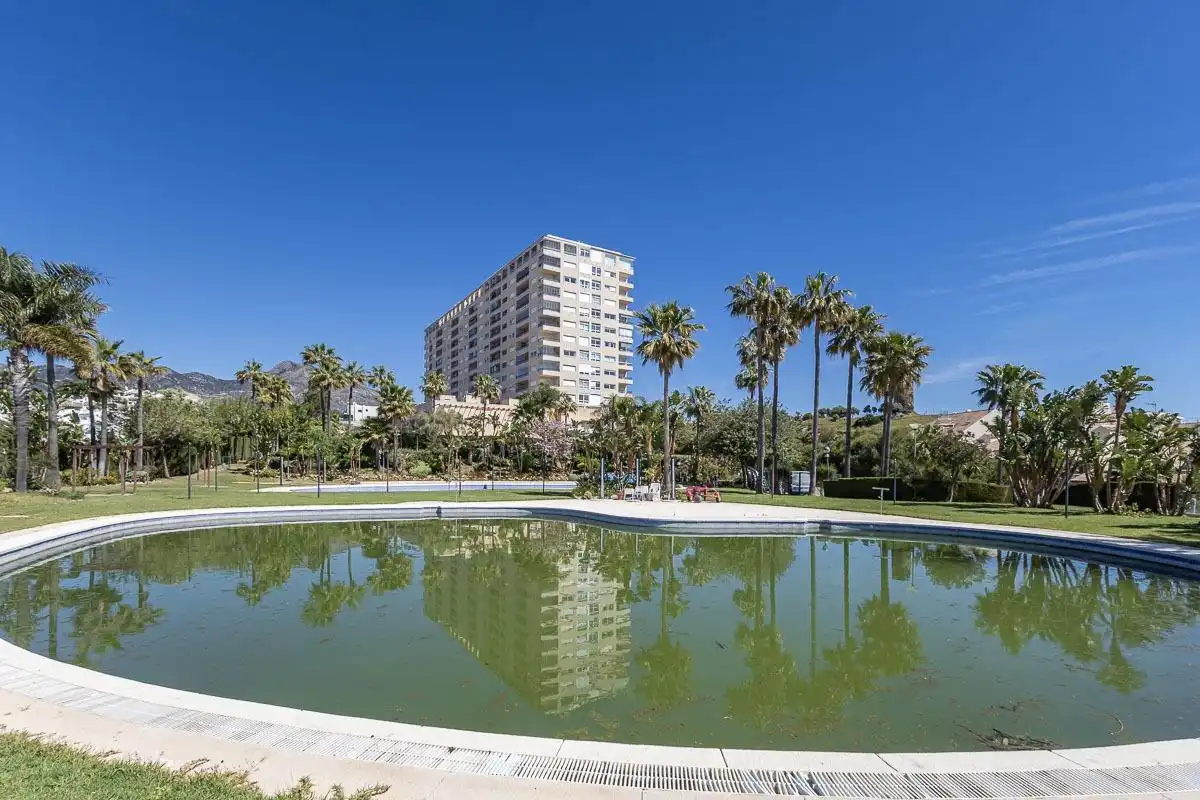 Vista exterior de Pis en venda en Benalmádena amb Aire condicionat, Terrassa i Traster