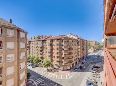 Pis amb ascensor en venda a Avenida Beato Tomás de Zumárraga, 68, Vitoria-Gasteiz, Spain 1