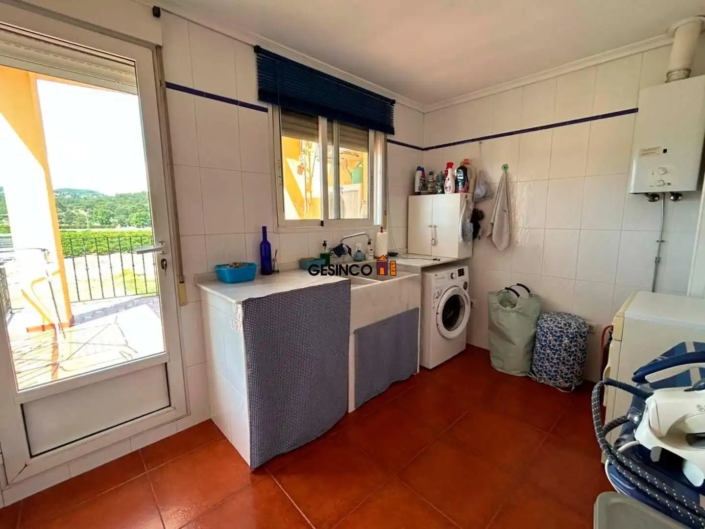 Cuina de Dúplex en venda en Manuel amb Aire condicionat, Terrassa i Moblat