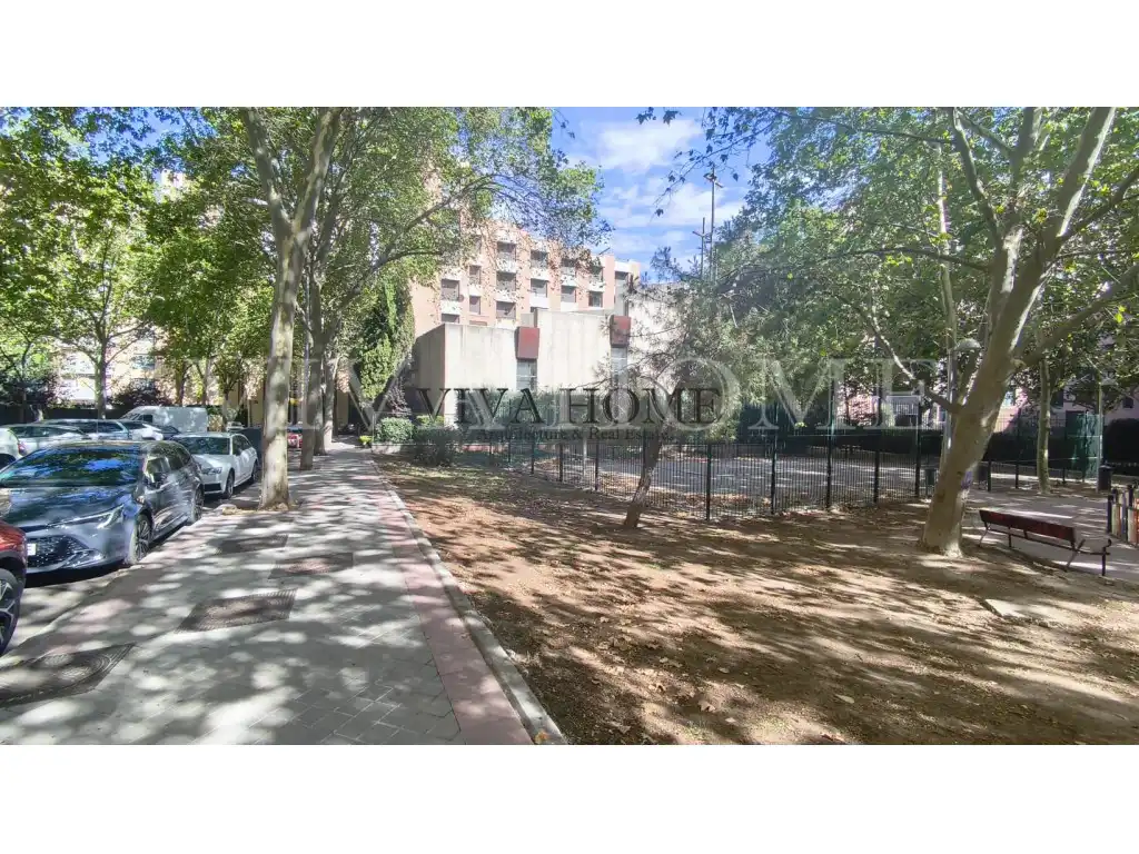 Vista exterior de Pis en venda en Madrid