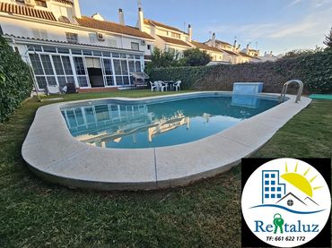 Casa amb piscina en venda a Urbanización Parque Jacaranda