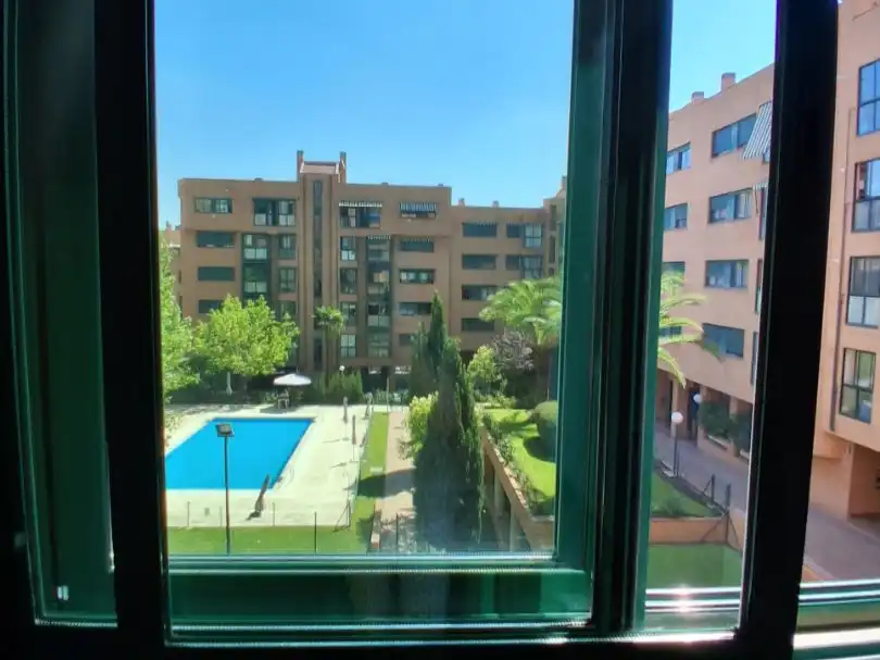 Vista exterior de Piso en venta en Hortaleza