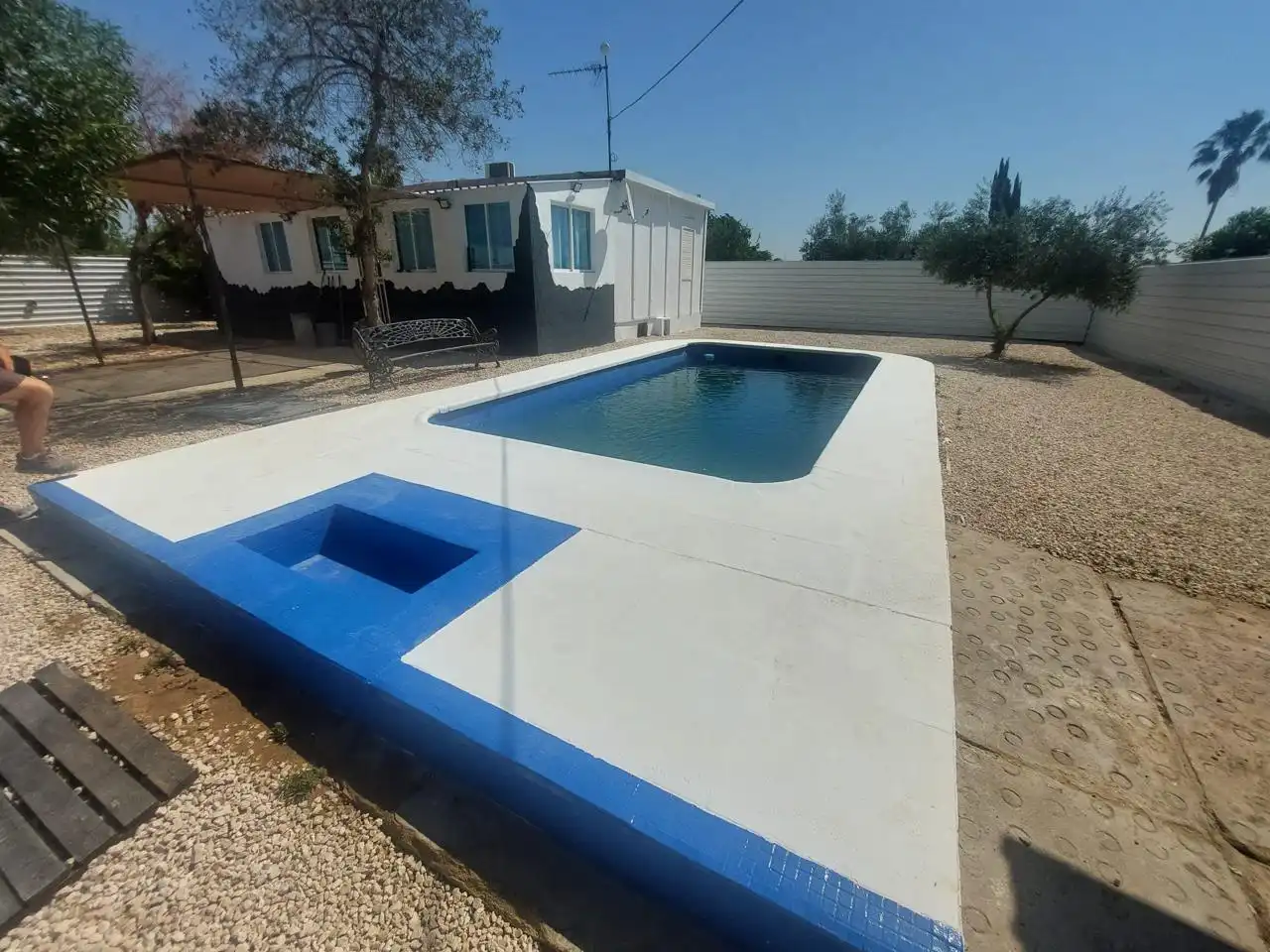 Piscina de Casa o chalet en venta en Los Palacios y Villafranca con Aire acondicionado, Jardín privado y Terraza