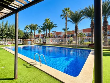 Detached house with pool for sale in Orihuela Costa