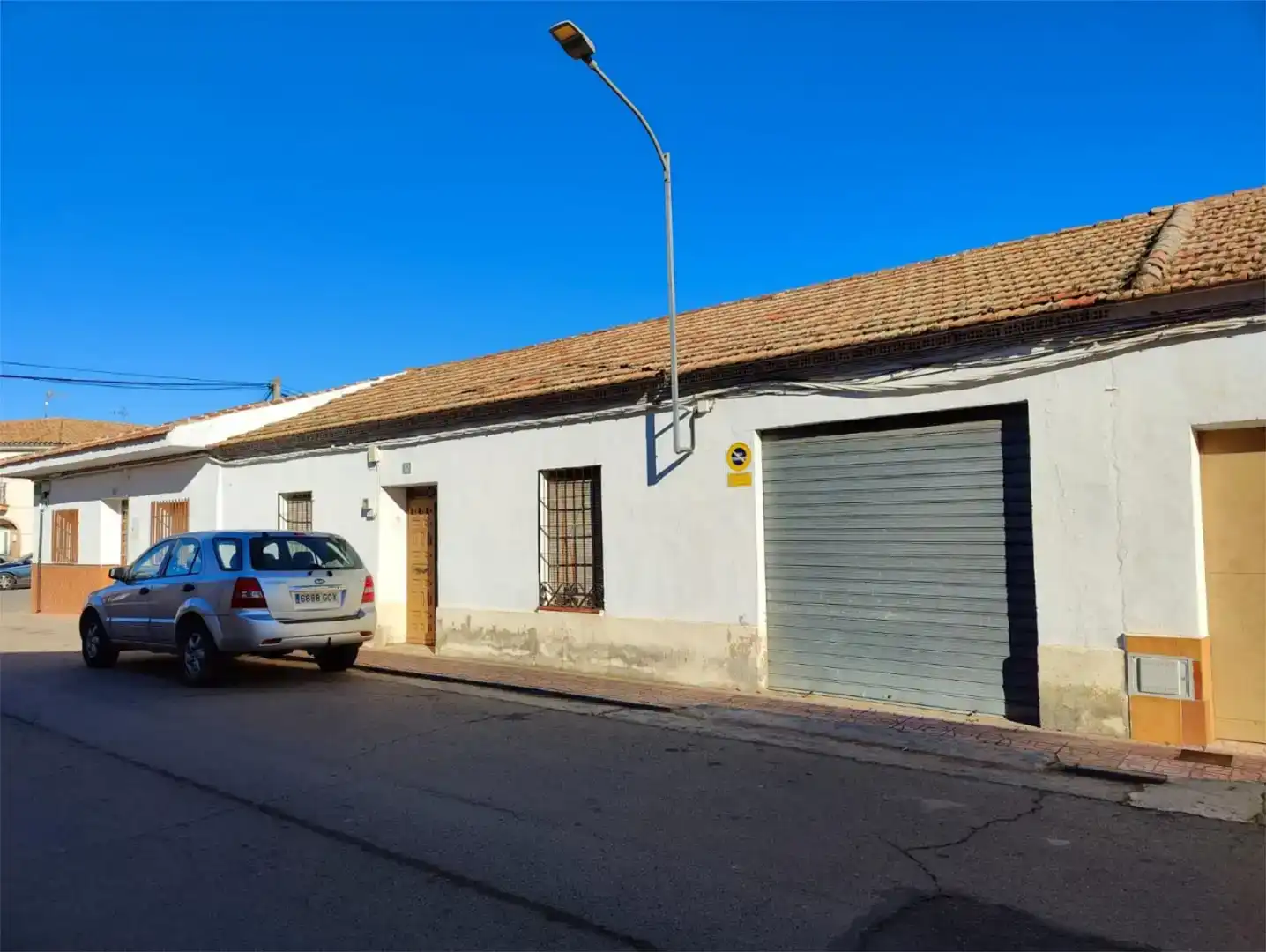 Vista exterior de Planta baja en venta en El Robledo  