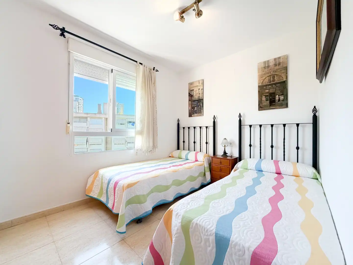 Dormitori de Apartament en venda en El Campello amb Aire condicionat, Jardí privat i Traster