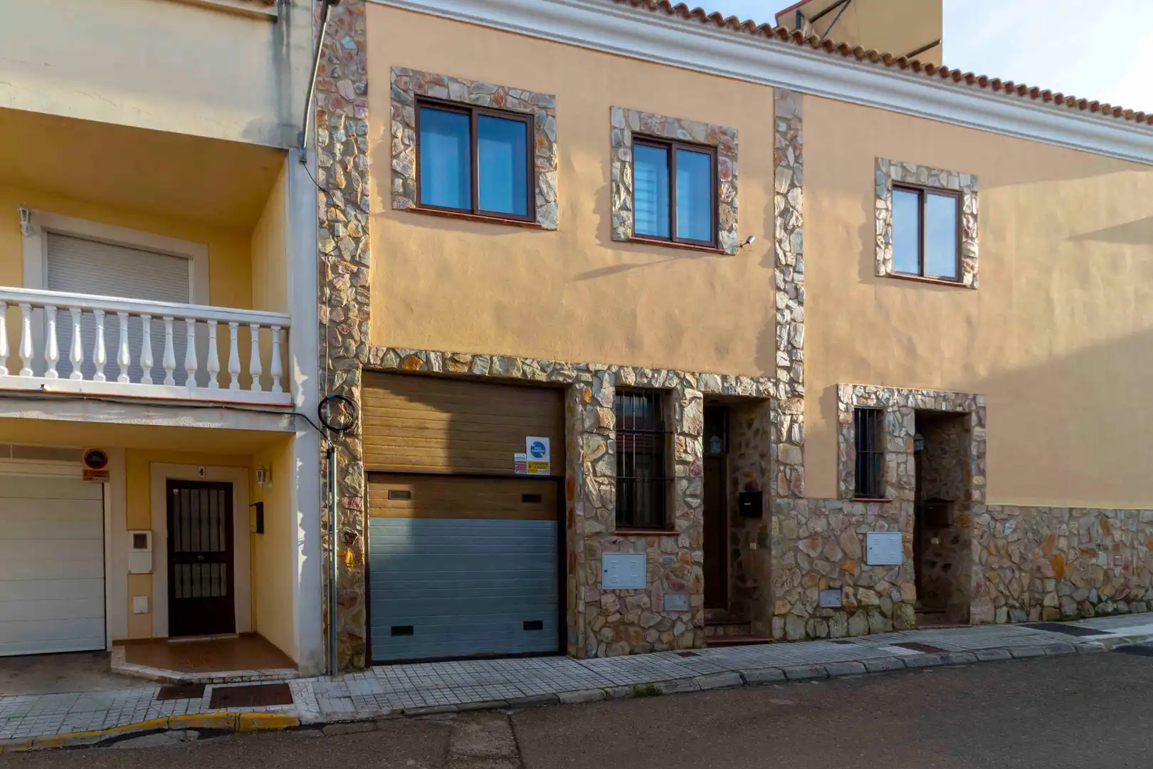Vista exterior de Casa o chalet en venta en Badajoz con Aire acondicionado y Terraza