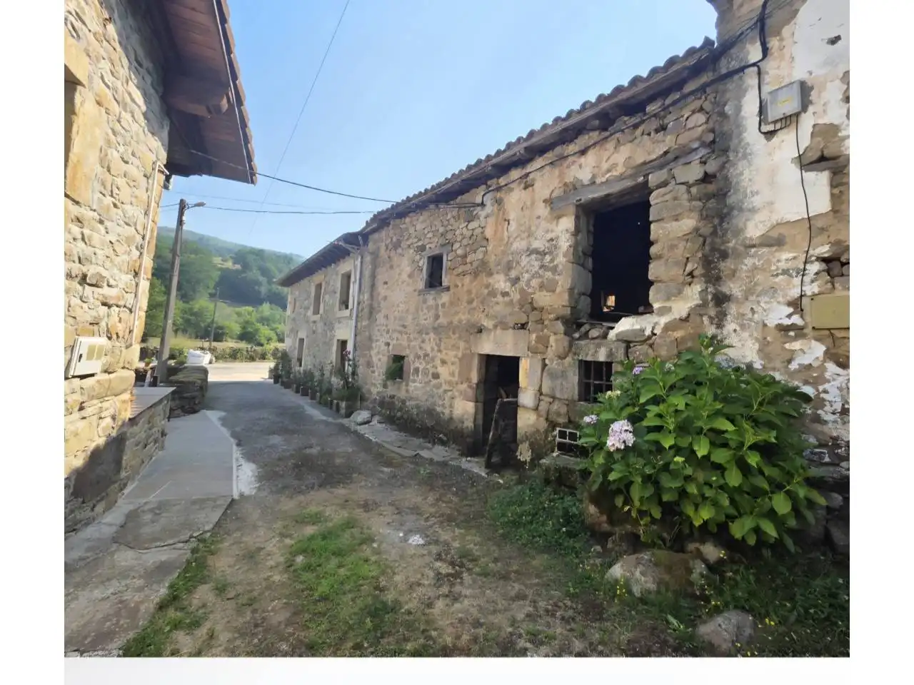 Local comercial en venta en Calle entrambasmestas