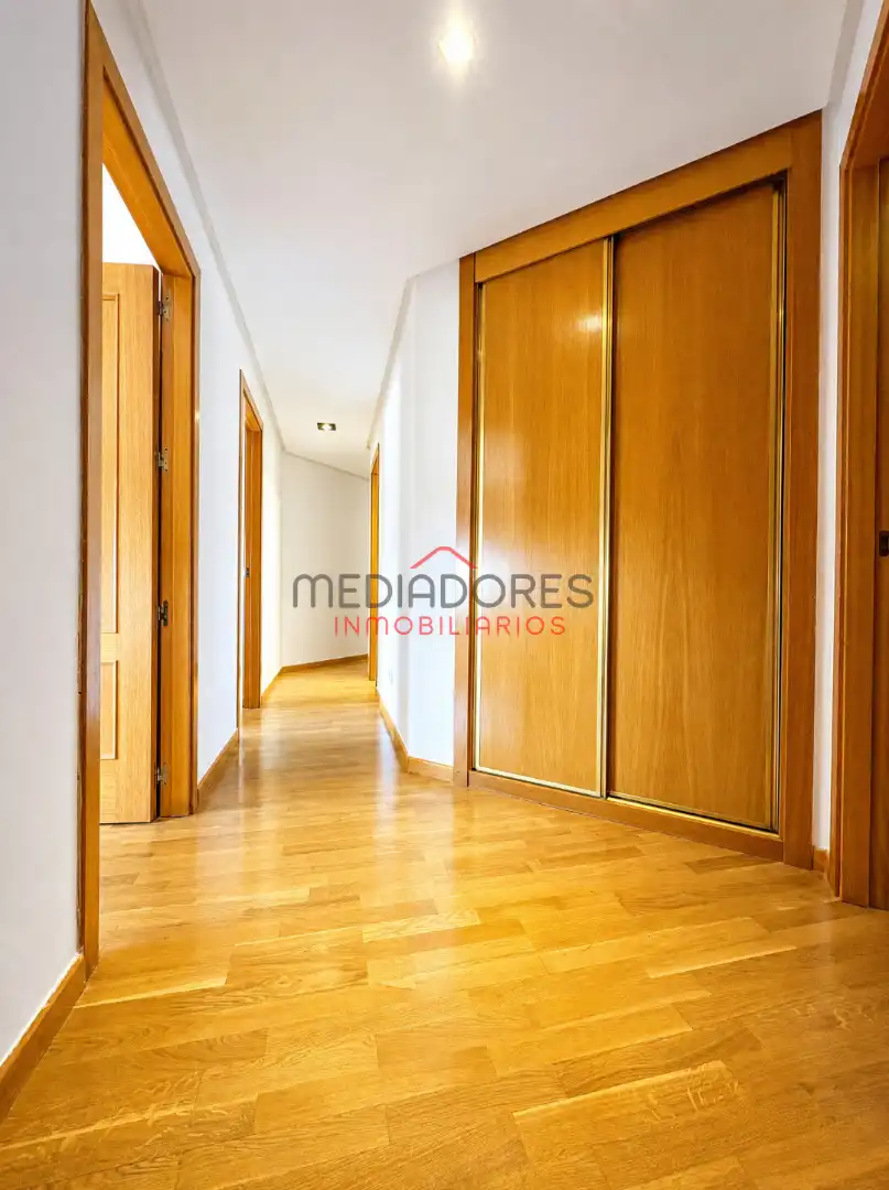 Piso con terraza en venta en Avenida de Francisco Pi y Margall, imagen 23