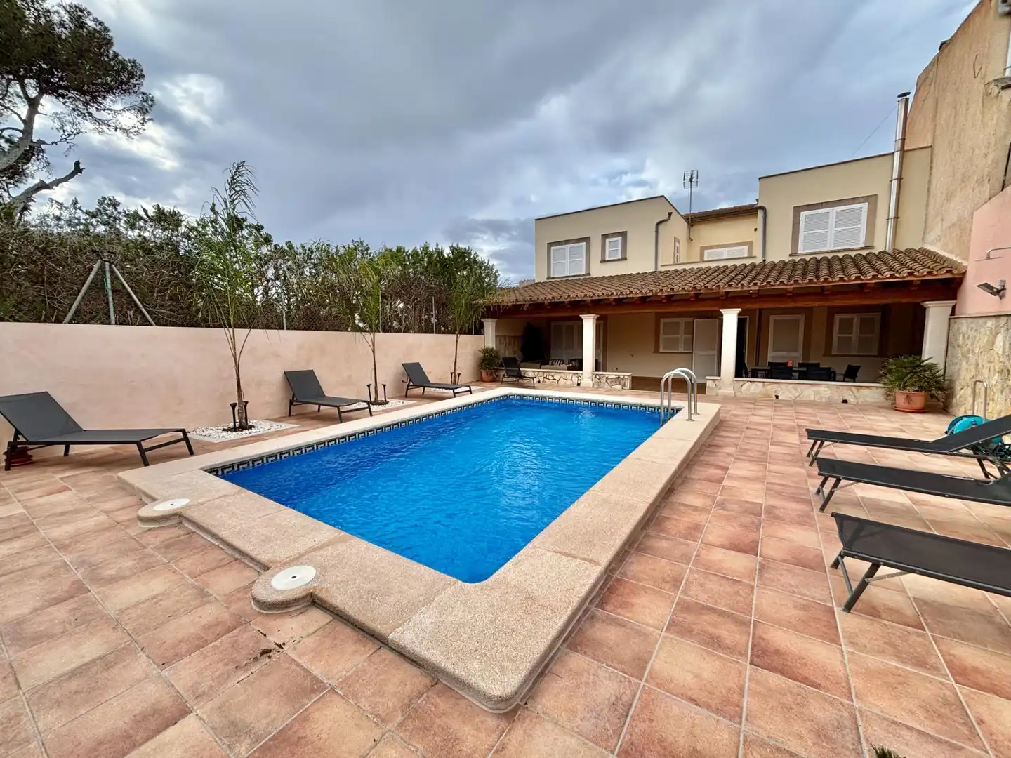 Schwimmbecken von Haus oder Chalet zum Verkauf in Llucmajor mit Klimaanlage, Privatgarten und Balkon