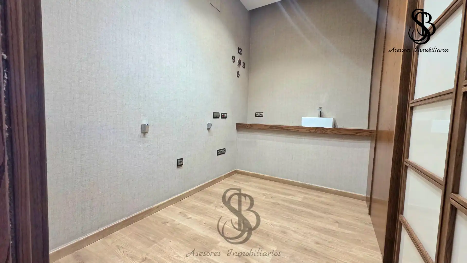 Commercial properties for rent in Alicante / Alacant  with Air Conditioner, Heating and Furnished