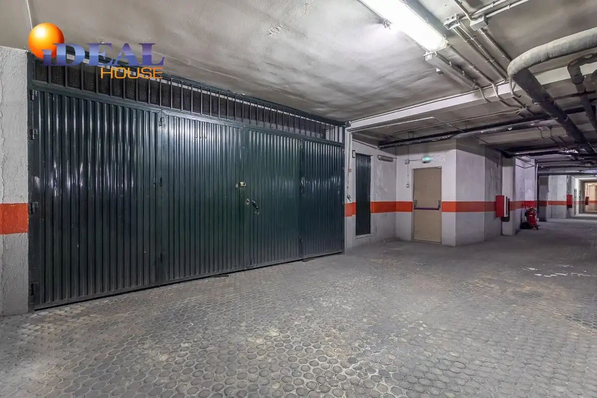 Parking de Garaje en venta en Granada