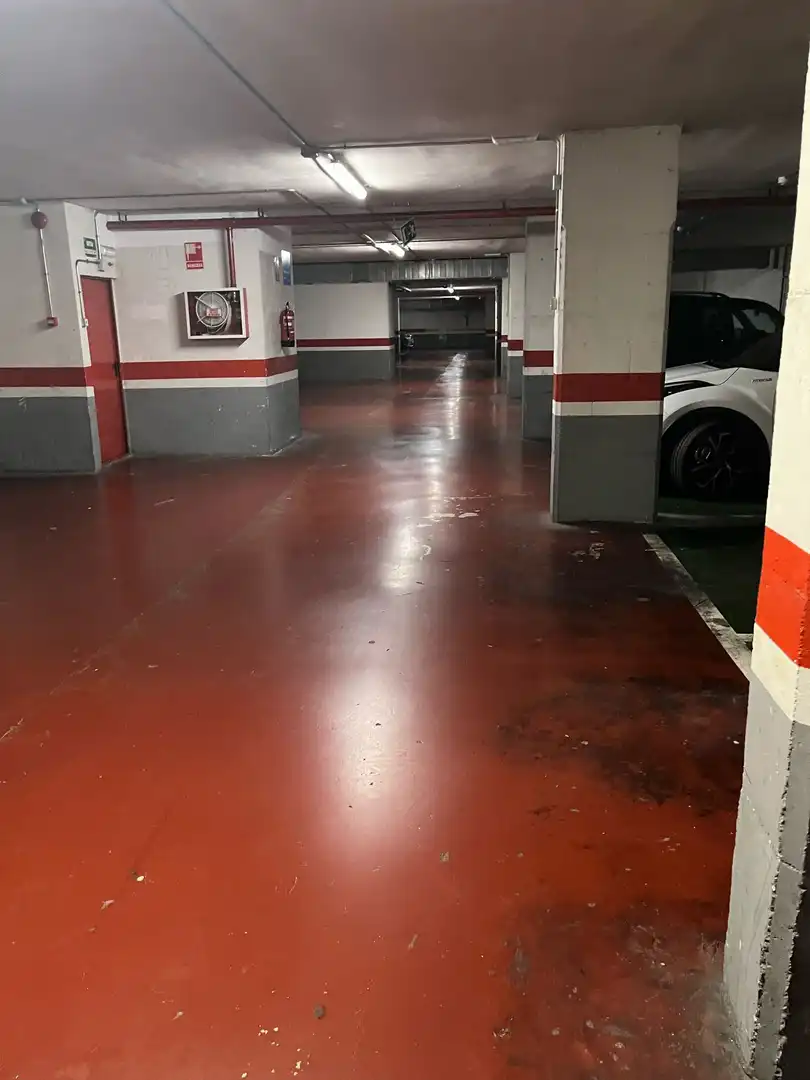 Einzelparkplatz mit Aufzug zum Verkauf in Avinguda del Metro 22, imagen 3